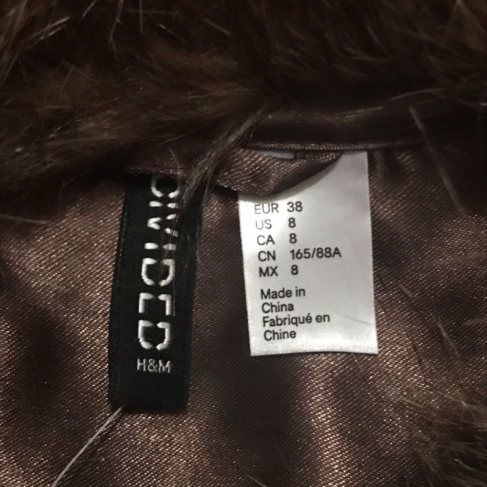 H&M VEST SIZE 8 - Picture 3 of 3